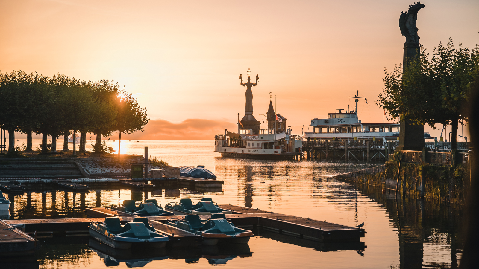 Konstanzer Hafen mit Impera im Morgenaufgang, Bild von Achim Mende